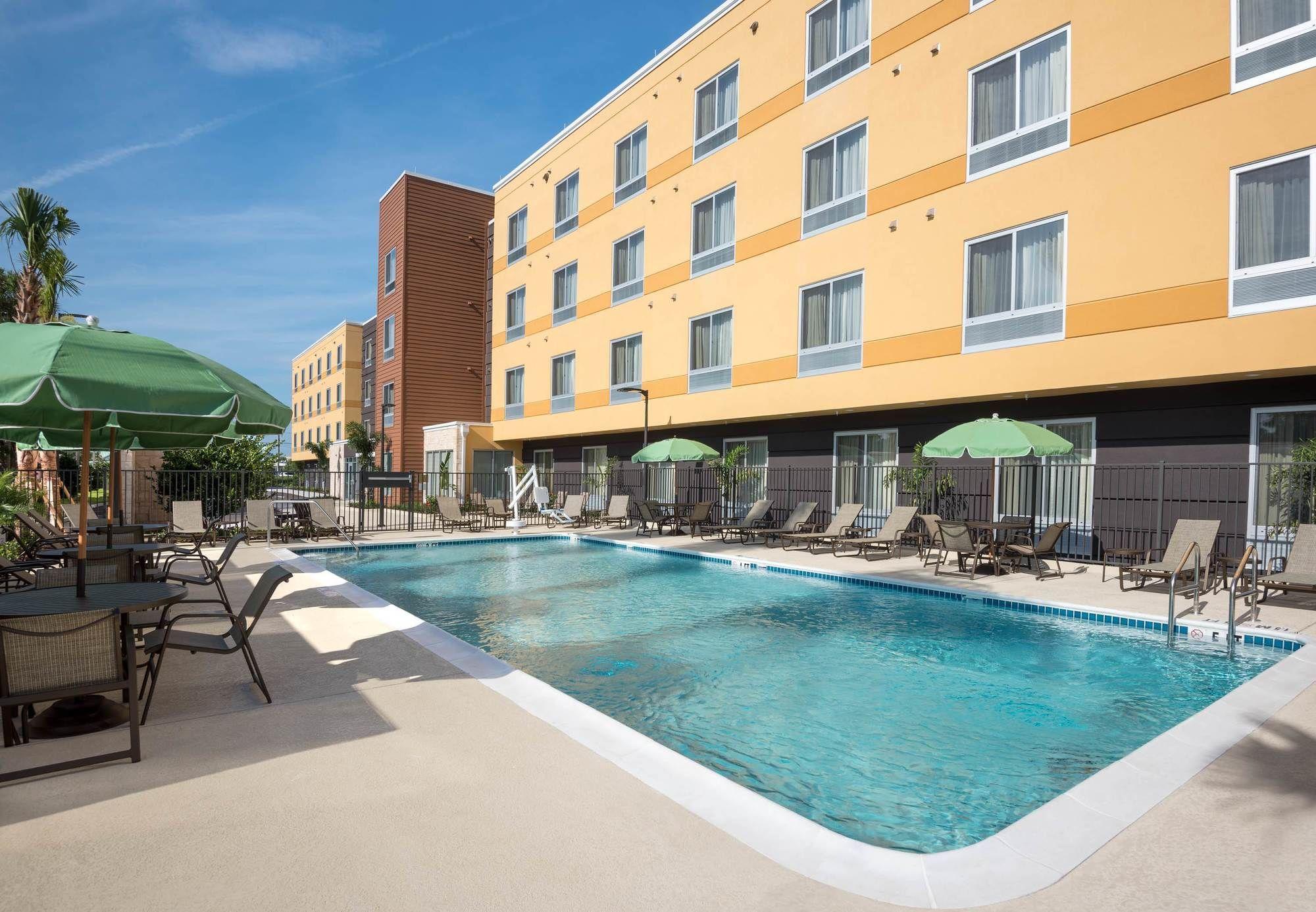 Fairfield Inn & Suites By Marriott Orlando Kissimmee/Celebration Exterior foto